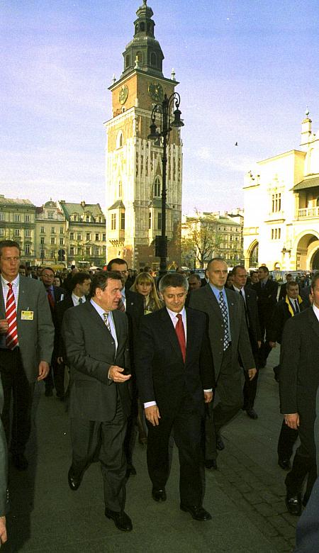 Delegacja na krakowskim Rynku.