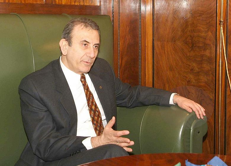 Ambasador Turcji K. Ecvet Tezcan.