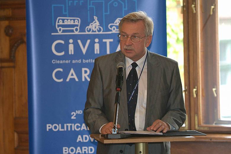 Konferencję otworzył Tadeusz Trzmiel, Zastępca Prezydenta Miasta Krakowa.