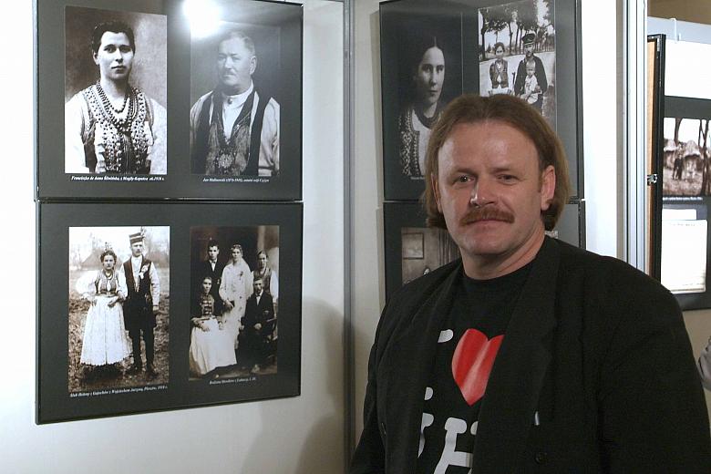 Adam Gryczyński, fotografik, pracownik Nowohuckiego Centrum Kultury...