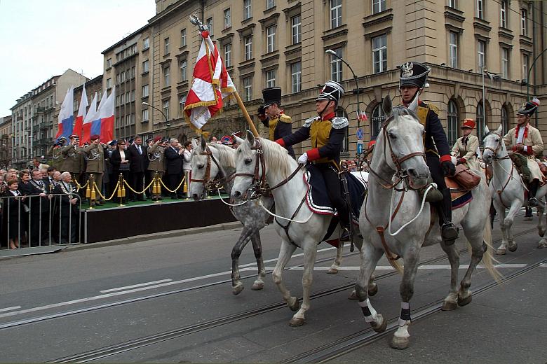 Zgodnie z tradycją uroczystość zakończyła defilada, w której udział wzięli także jeźdźcy w historycznych mundurach.