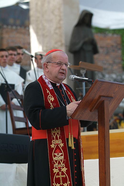 "Nie byłoby tego miejsca, tego ołtarza gdyby nie Karol Wojtyła, arcybiskup, kardynał krakowski, a potem Jan Paweł II" 