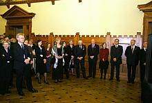 Goście towarzyszący wizycie brytyjskiej pary książęcej w Krakowie.