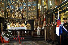 W tydzień po dramatycznych wydarzeniach w Katowicach, Krakowianie spotkali się w Bazylice Mariackiej, by wspólnie modlić się w i