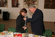 Odznaka "Honoris gratia" dla Małgorzaty Skoczylas z Zakładów Farmaceutycznych PLIVA.
