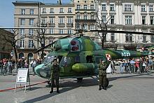Eksponat Muzeum Lotnictwa Polskiego śmigłowiec Mi-2CH.