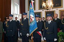 Wręczenia dokonano w obecności historycznego sztandaru krakowskiej Straży. Ze ścian spoglądały portrety wszystkich dotychczasowy