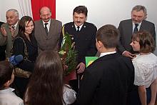 Gratulowali także młodzi krakowianie ze Szkoły Podstawowej nr 24, która nosi imię krakowskiej Straży Pożarnej...