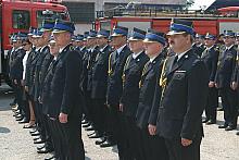 Teren Krakowa i powiatu krakowskiego zabezpiecza 9 jednostek Państwowej Straży Pożarnej, w których służy  600 strażaków. 