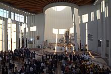 W łagiewnickim Sanktuarium odprawiono mszę świętą w intencji kanonizacji Jana Pawła II i poświęcenia miejsca budowy Centrum Jana