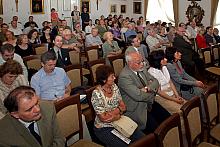 Zgromadzeni w sali Fontany goście wysłuchali przemówienia Prezydenta Jacka Majchrowskiego...