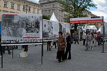 ... a także wydarzenia z maja 1977 roku - tragiczną śmierć Stanisława Pyjasa, opozycyjnego działacza studenckiego. 