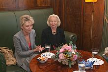 W wizycie uczestniczyła również hrabina Olga Lallerstedt z Tyszkiewiczów w towarzystwie Katarzyny Pluty, reprezentującej Krakow 