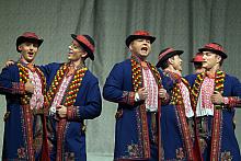 Zespół prezentuje także bliski sercu krakowian folklor małopolski. 