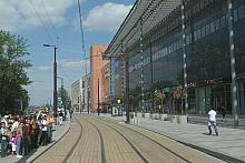 Rozwój transportu publicznego, będącego alternatywą dla ruchu samochodowego, jest przedmiotem szczególnej troski władz Krakowa.
