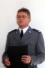 Wacław Orlicki jest absolwentem Uniwersytetu Wrocławskiego oraz Wyższej Szkoły Policji w Szczytnie. Służbę pełni od 26 lat. Prze