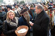 Jednak tego szczególnego, przedświątecznego dnia na Rynek przyszli nie tylko mieszkańcy Krakowa. W składaniu życzeń brali udział