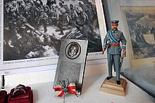 Pokazano też wiele unikatowych pamiątek związanych z Legionami oraz Józefem Piłsudskim.