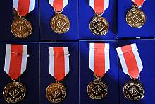 Następnie przystąpiono do wręczania Medali za zasługi dla Stowarzyszenia Polaków Poszkodowanych przez III Rzeszę.