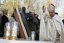 Zakończyła się uroczystość i po blisko dwuletnich  przygotowaniach ruszyła budowa papieskiego Centrum. 