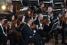 Sinfonietta Cracovia pod dyrekcją Michała Nesterowicza wykonała muzykę z filmów Andrzeja Wajdy; tę specjalnie skomponowaną i tę 