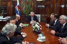 W rozmowach brali udział między innymi: Władimir Płatonow, Przewodniczący Moskiewskiej Dumy Miejskiej, Aleksander Krutow, człone