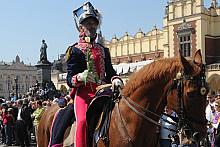 W pochodzie uczestniczył także honorowy major Włodzimierz Wowa Brodecki
Ta znana krakowska postać wystąpiła w mundurze generals