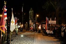 Apel wieczorny przy pomniku Marszałka Piłsudskiego