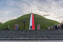 Uroczysty Capstrzyk na kopcu Józefa Piłsudskiego