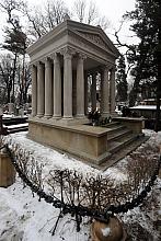 Grobowiec Prylińskich i Kieszkowskich na cmentarzu Rakowickim - odrestaurowany