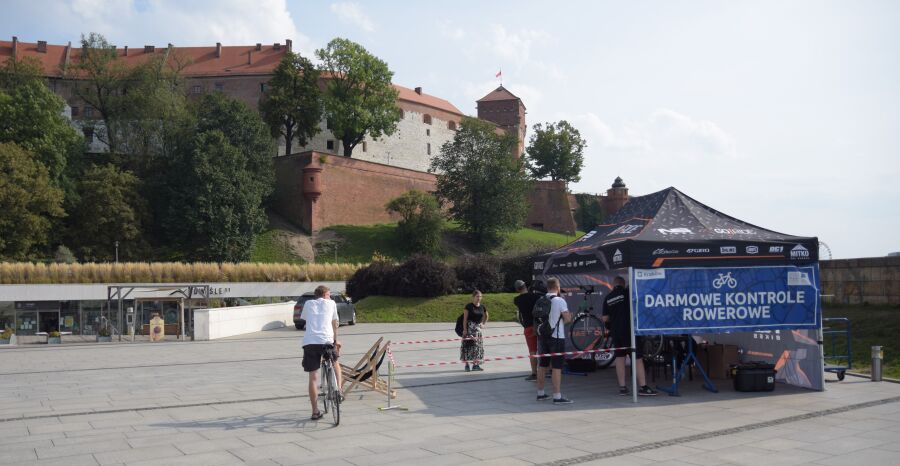 Bicycle safety check in the Kraków city center 
