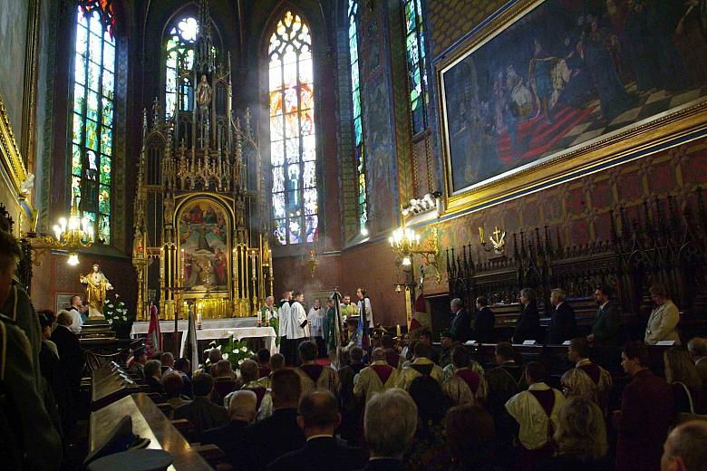 Uroczysta msza święta za miasto Kraków została odprawiona w Bazylice Franciszkanów.