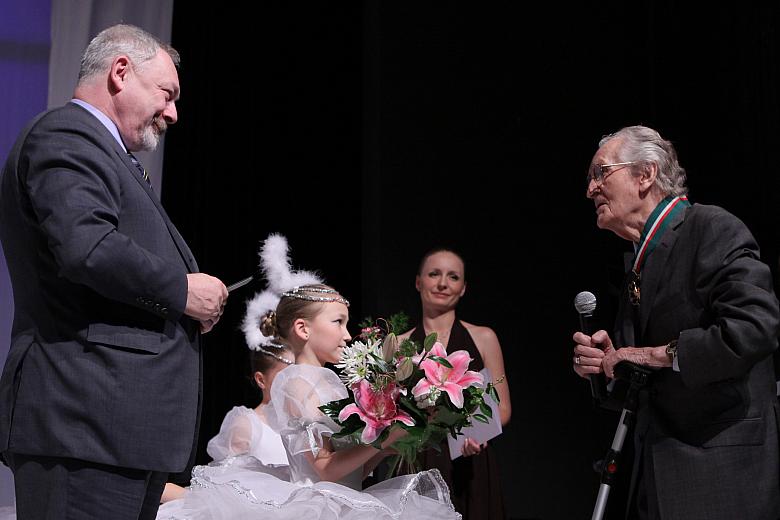 W nowohuckim Centrum Kultury odbył się galowy koncert z okazji 60-lecia istnienia Szkoły Baletowej Fundacji Edukacji Artystyczne