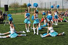 Uroczystość ubarwił występ dziewcząt z grupy cheerleaders Show Dance z Zespołu Szkół Ogólnokształcących Integracyjnych nr 6 - Gi