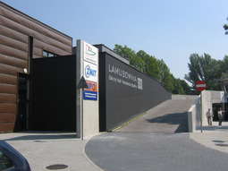 budynki adm.socj.; magazyn odpadów niebezp..jpg