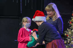 bs-grudnia 11, 2021-033a8491.jpg-Mikołajki dla uczestników projektu „Mecenas Dziecięcych Talentów”