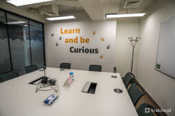 bs_220111_3714.jpg-Centrum Rozwoju Technologii Amazon