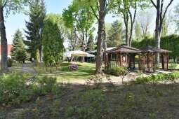 nasz ogród dodac 3z.jpg-Ogród - DPS, ul. Nowaczyńskiego 1