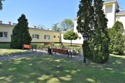 nasz ogród dodac4z.jpg-Ogród - DPS, ul. Nowaczyńskiego 1