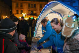 20241213-bsk_6541.jpg-Przedświąteczny karp dla Krakowa - Mały Rynek