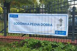 lodowka7.jpg-Kolejne „Lodówki Pełne Dobra” na ulicach Krakowa