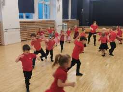 WhatsApp Image 2025-11-20 at 14.24.59 (1).jpeg-Dzieciństwo bez przemocy - finał - Krakowiak