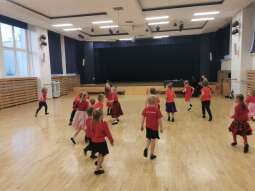 WhatsApp Image 2025-11-20 at 14.25.00 (5).jpeg-Dzieciństwo bez przemocy - finał - Krakowiak