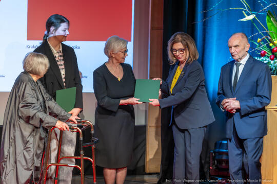 Rok Wajdy, Inauguracja, Manggha, Miszalski, Kidawa-Błońska, Cienkowska, Wałęsa