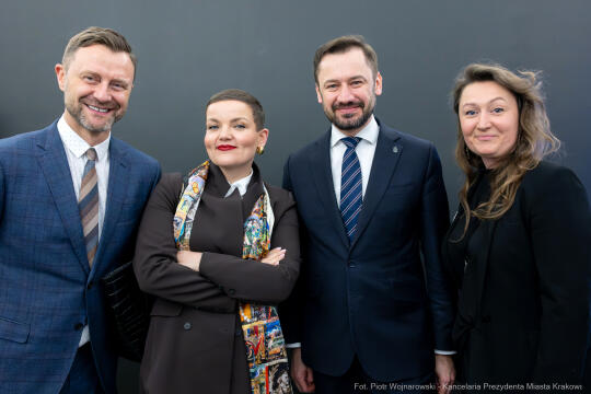 PW_704_ 050_fot. Piotr Wojnarowski.jpg-Rok Wajdy, Inauguracja, Manggha, wystawa