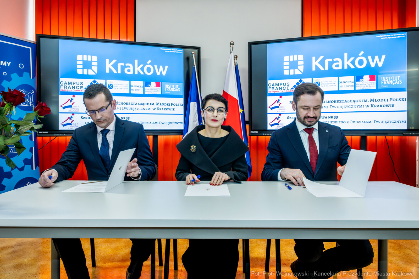 PW_710_ 010_fot. Piotr Wojnarowski.jpg-Miszalski, umowa, podpisanie, Bronowice, ZSO nr 7, zdjęcia  Autor: Piotr Wojnarowski