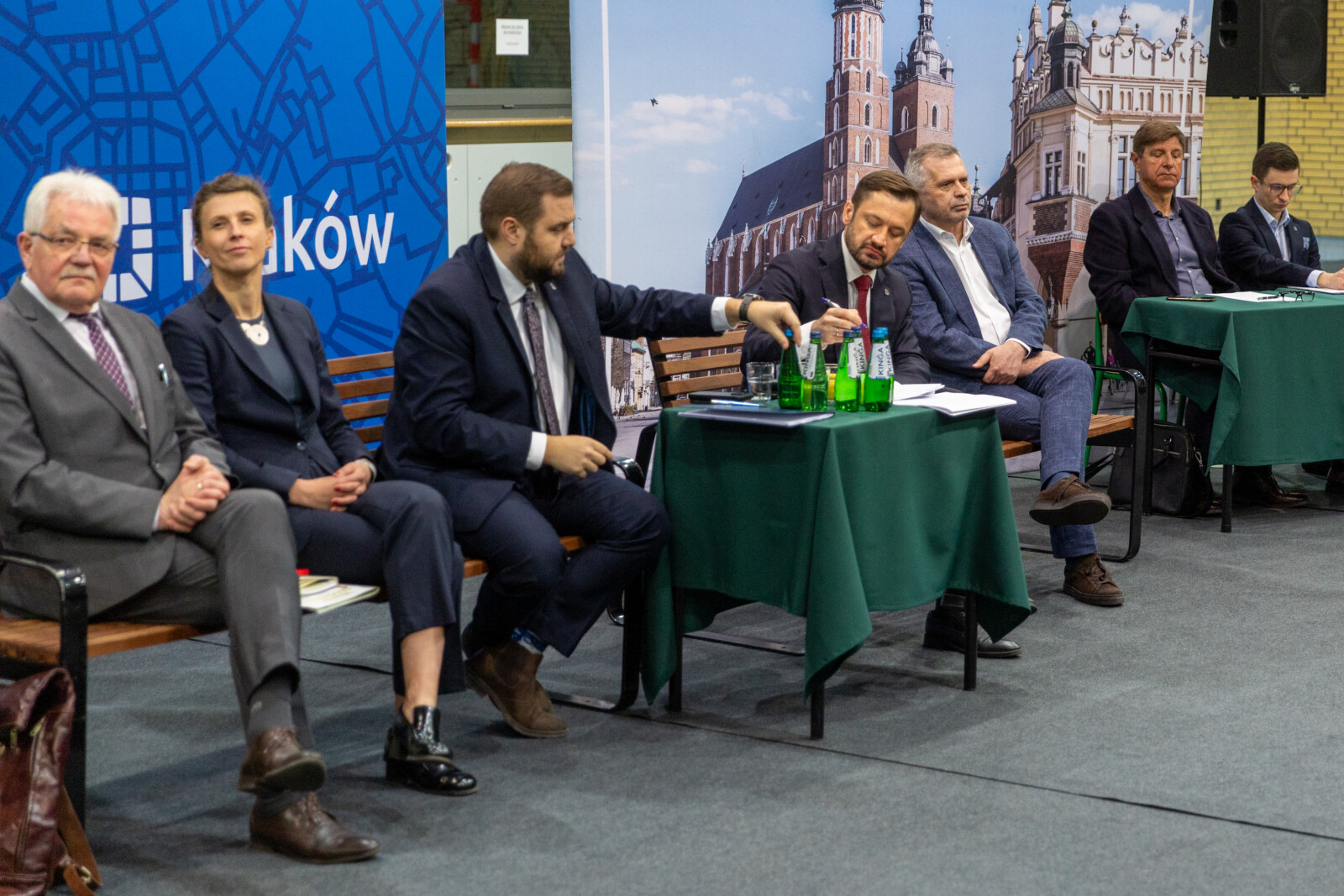0S4A1559.jpg-Ławka Dialogu, Zdjęcia, Kraków, Miszalski  Autor: B. Świerzowski