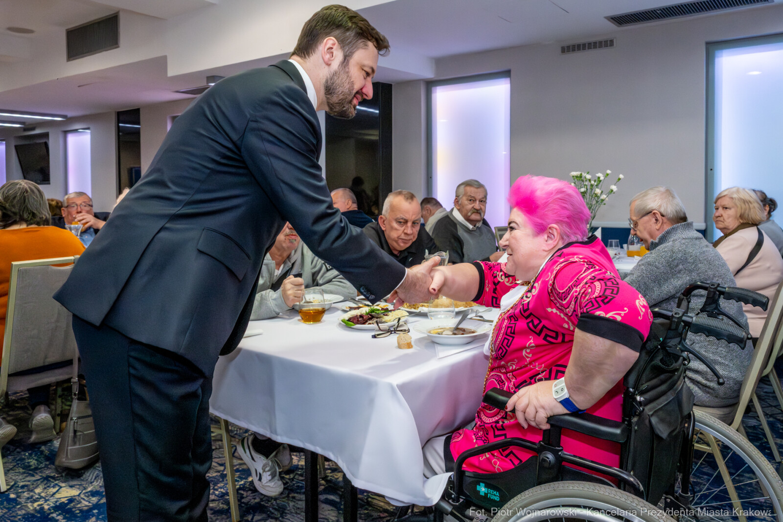 PW_716_ 006_fot. Piotr Wojnarowski.jpg-Miszalski, seniorzy, śniadanie, MOPS, Wielkanoc, zdjęcia  Autor: Piotr Wojnarowski