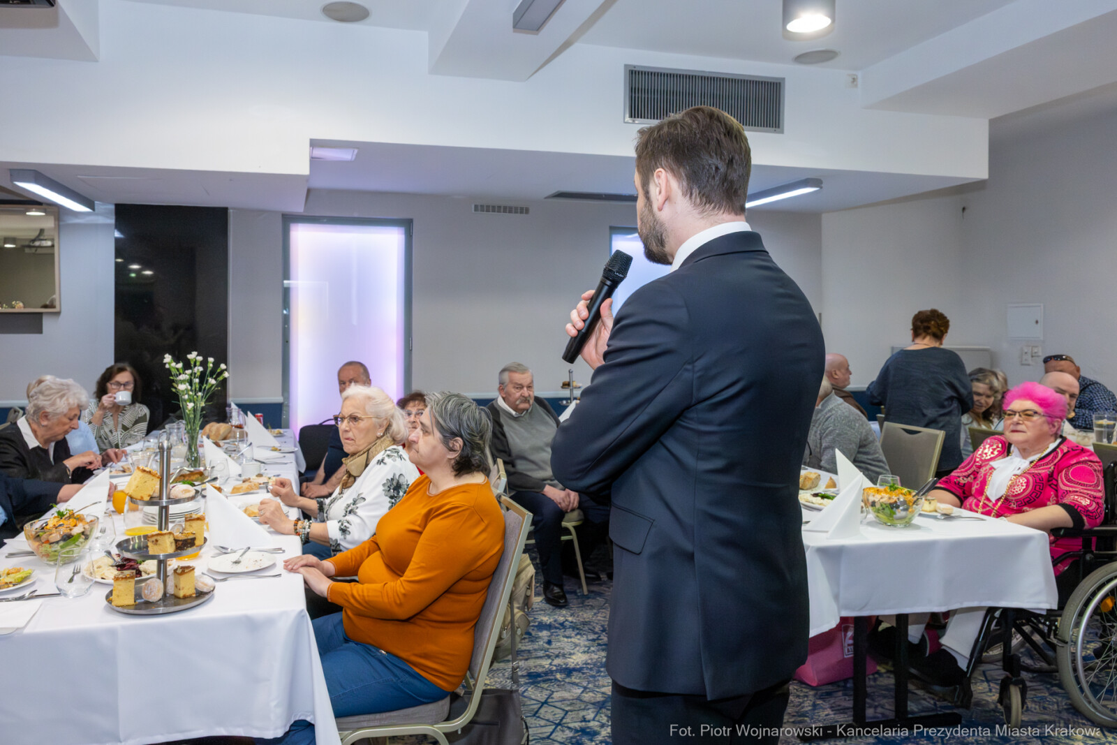 PW_716_ 013_fot. Piotr Wojnarowski.jpg-Miszalski, seniorzy, śniadanie, MOPS, Wielkanoc, zdjęcia  Autor: Piotr Wojnarowski