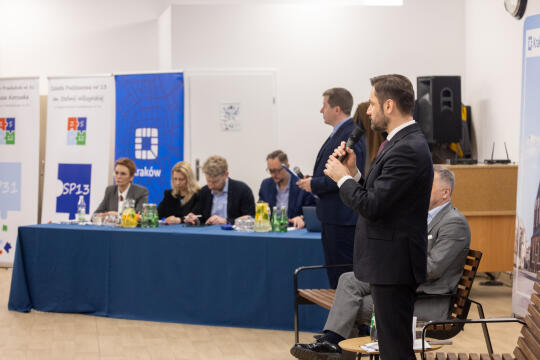 BSK_0415.jpg-Ławka Dialogu Prądnik Biały, Miszalski